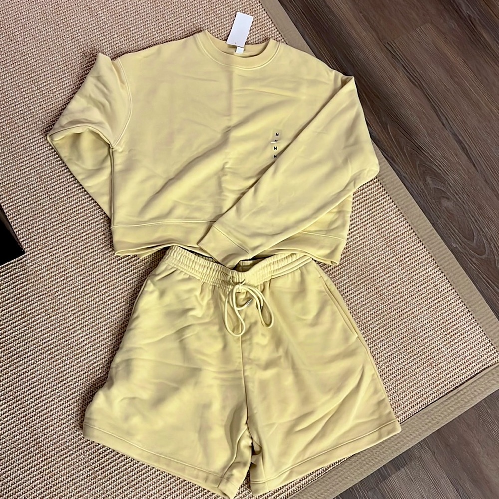 BRAND NEW W/ TAGS yellow sweat set